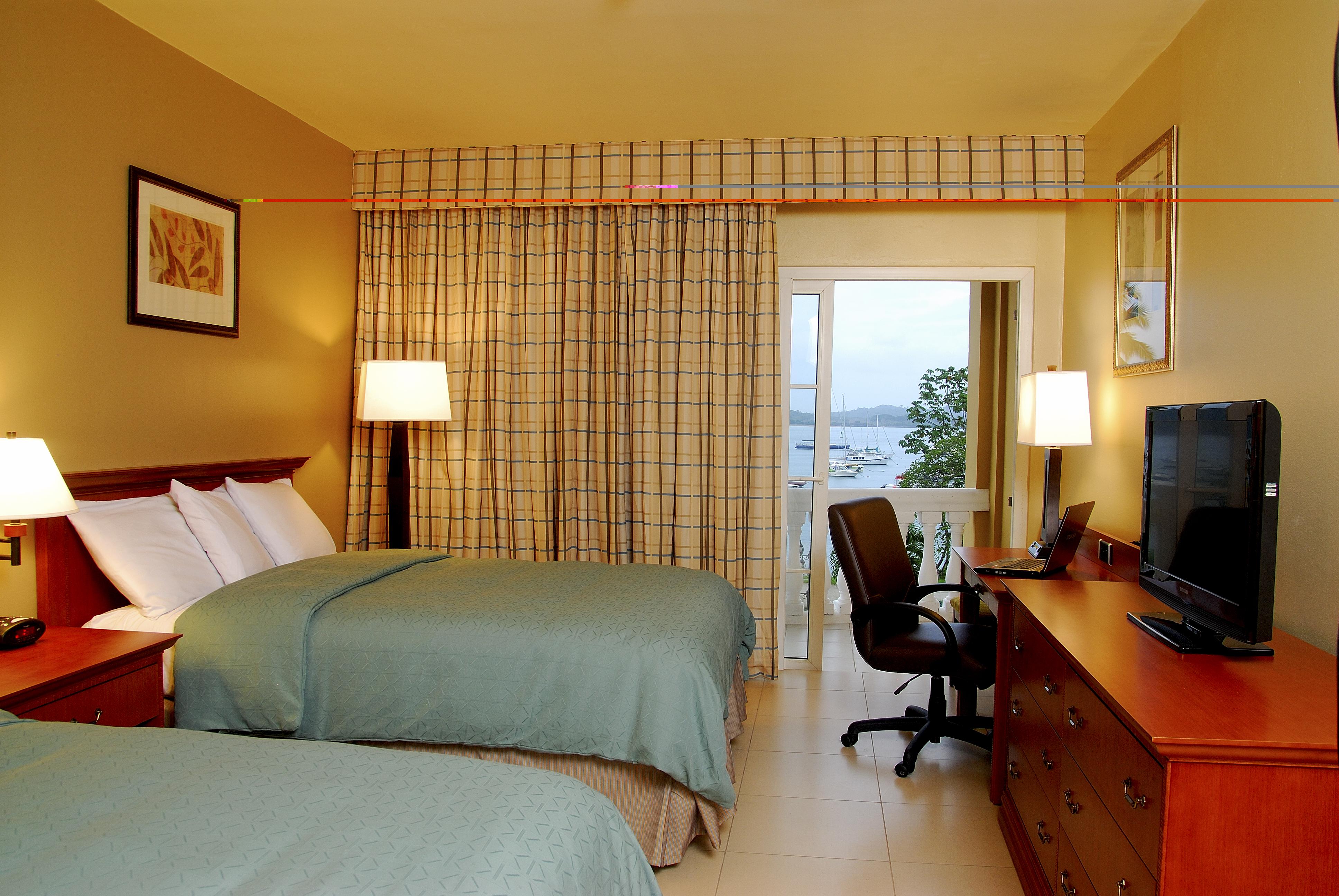 Radisson Canal 5* Panama Stadt