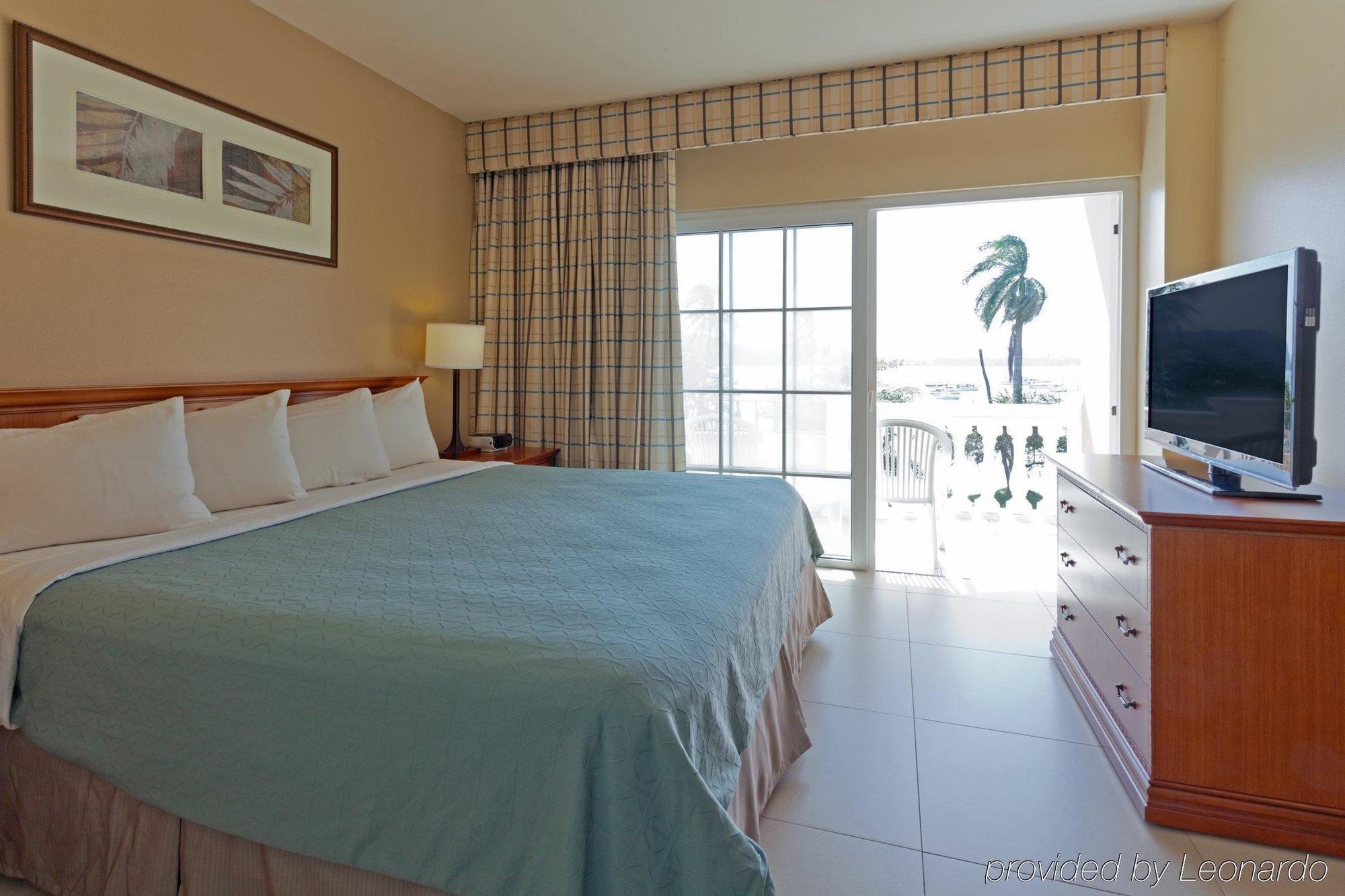 Radisson Canal 5* Panama Stadt
